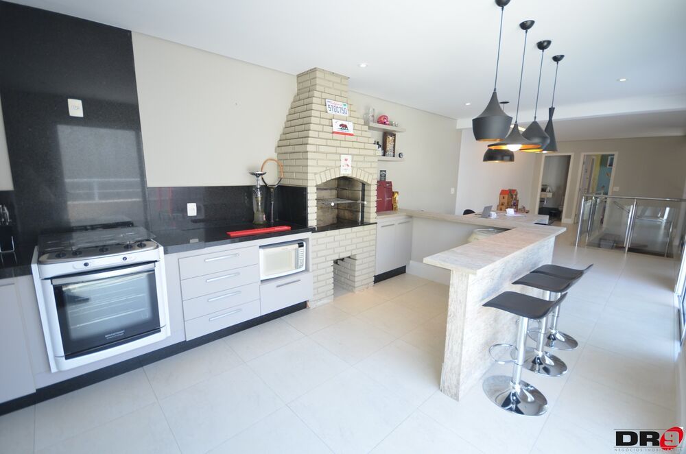 Casa, 4 quartos, 250 m² - Foto 15