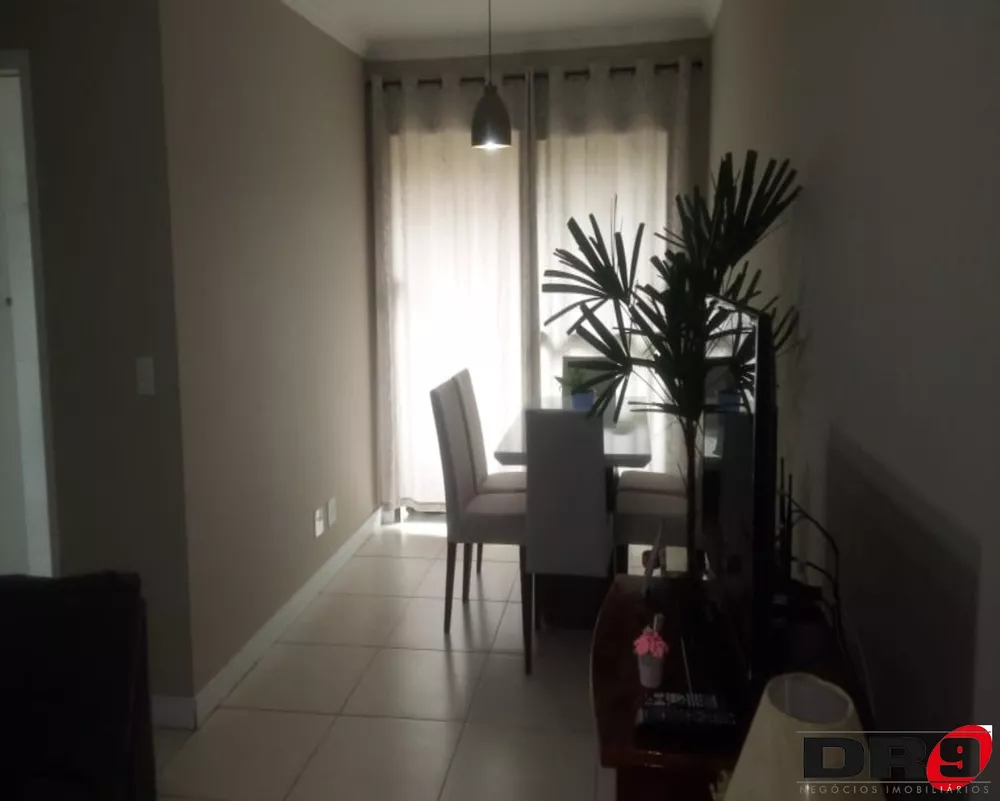 Apartamento à venda com 2 quartos, 60m² - Foto 1