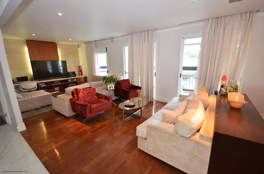 Apartamento, 4 quartos, 204 m² - Foto 1