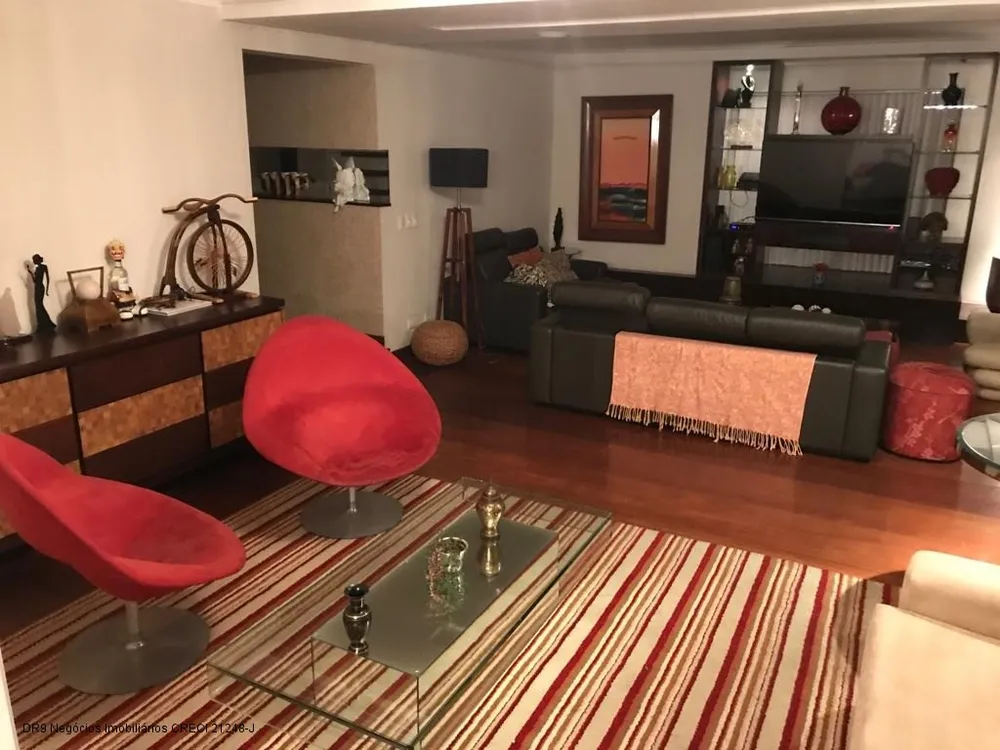 Apartamento, 4 quartos, 275 m² - Foto 1