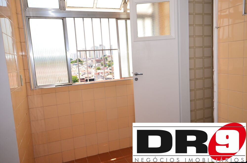 Apartamento à venda com 3 quartos, 80m² - Foto 2