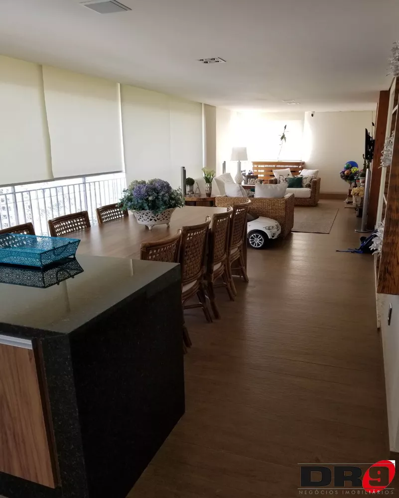 Apartamento à venda com 3 quartos, 210m² - Foto 12