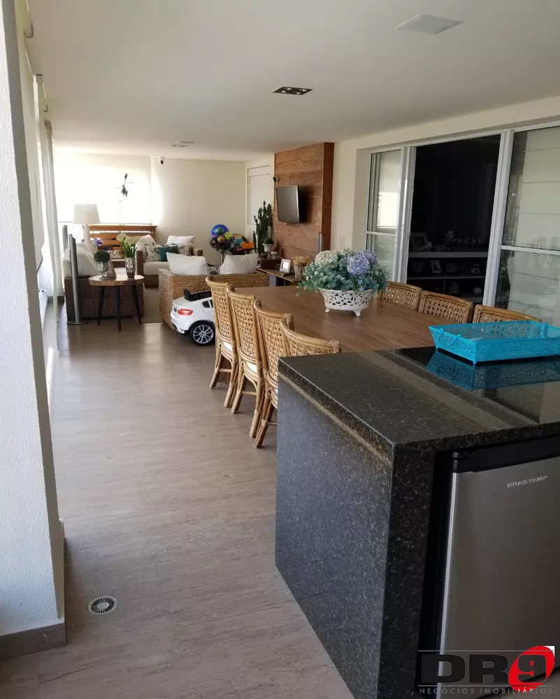 Apartamento à venda com 3 quartos, 210m² - Foto 11