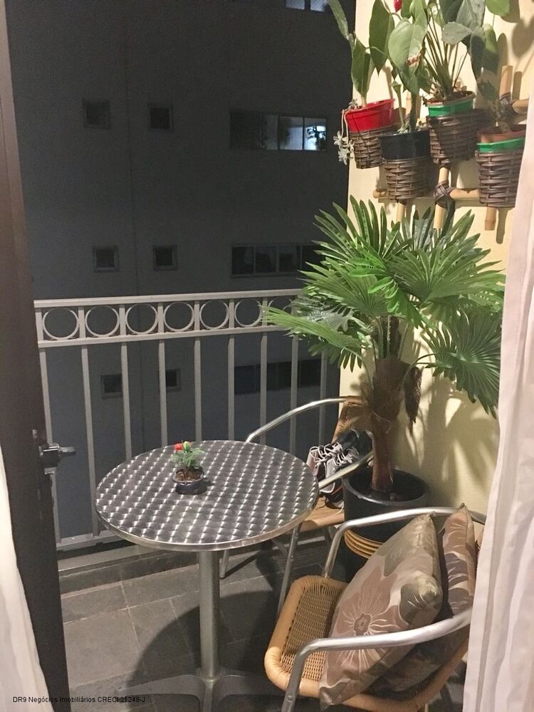 Apartamento à venda com 3 quartos, 80m² - Foto 4
