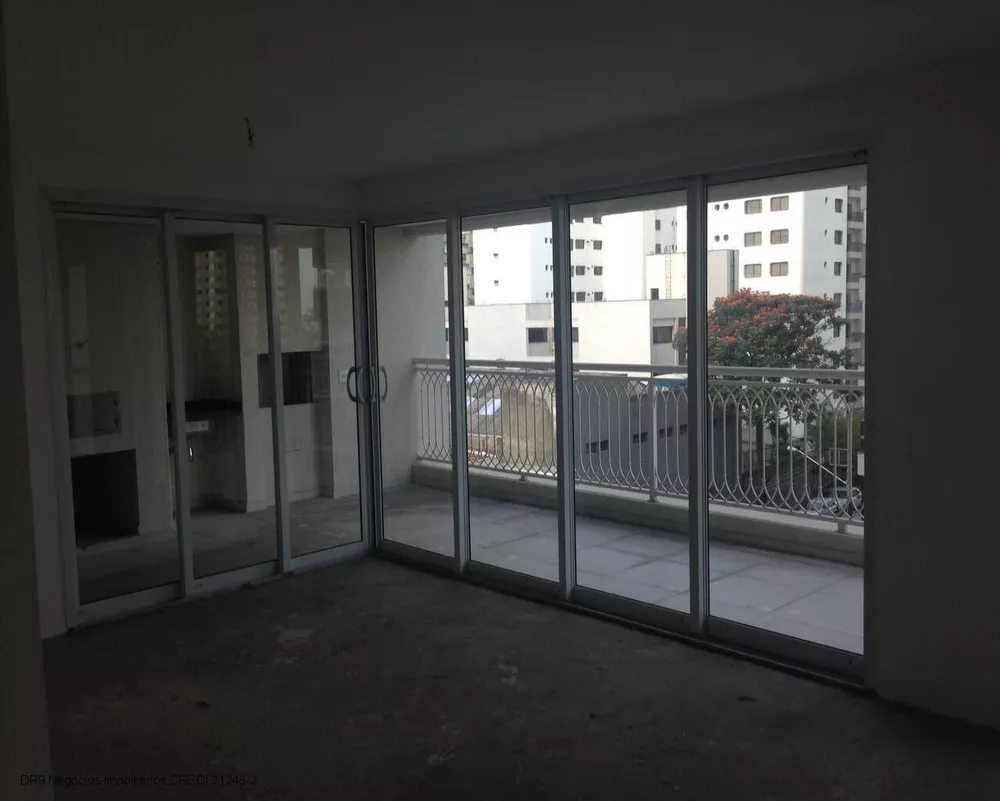 Apartamento à venda com 3 quartos, 177m² - Foto 2