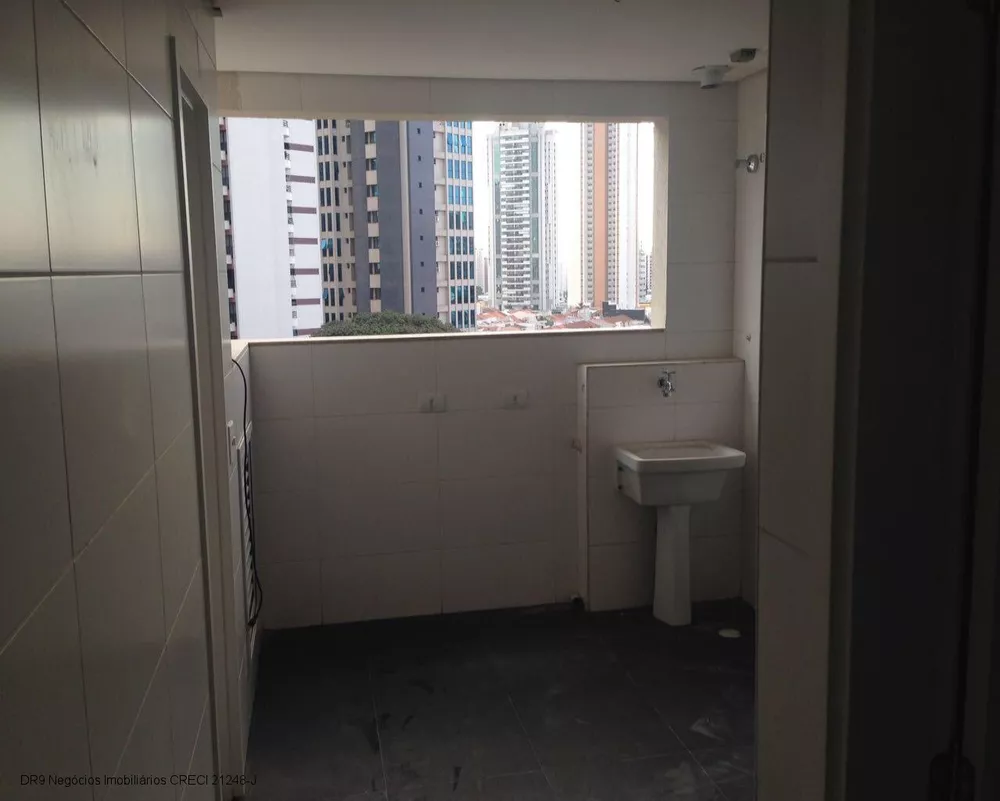 Apartamento à venda com 3 quartos, 177m² - Foto 4