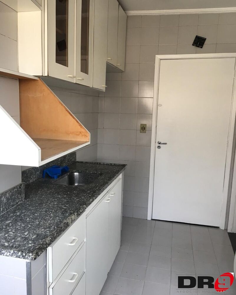 Apartamento para alugar com 2 quartos, 60m² - Foto 8