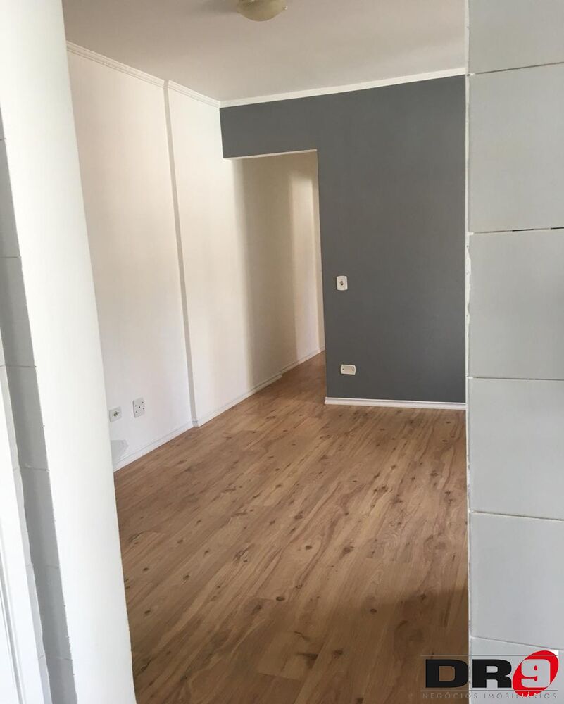 Apartamento para alugar com 2 quartos, 60m² - Foto 4