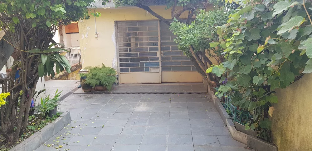 Casa à venda com 2 quartos, 300m² - Foto 1