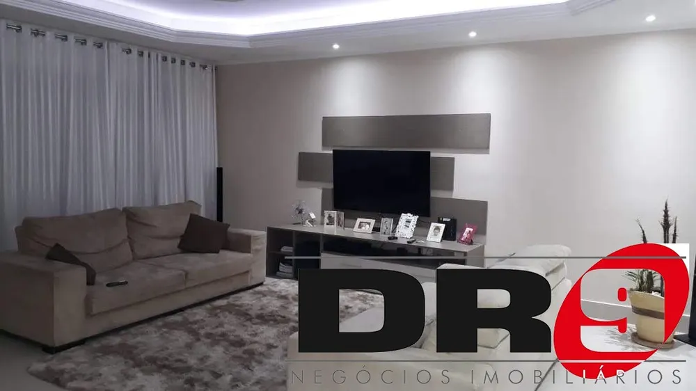Casa, 3 quartos, 300 m² - Foto 14