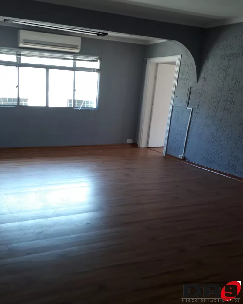 Casa para alugar com 3 quartos, 70m² - Foto 1