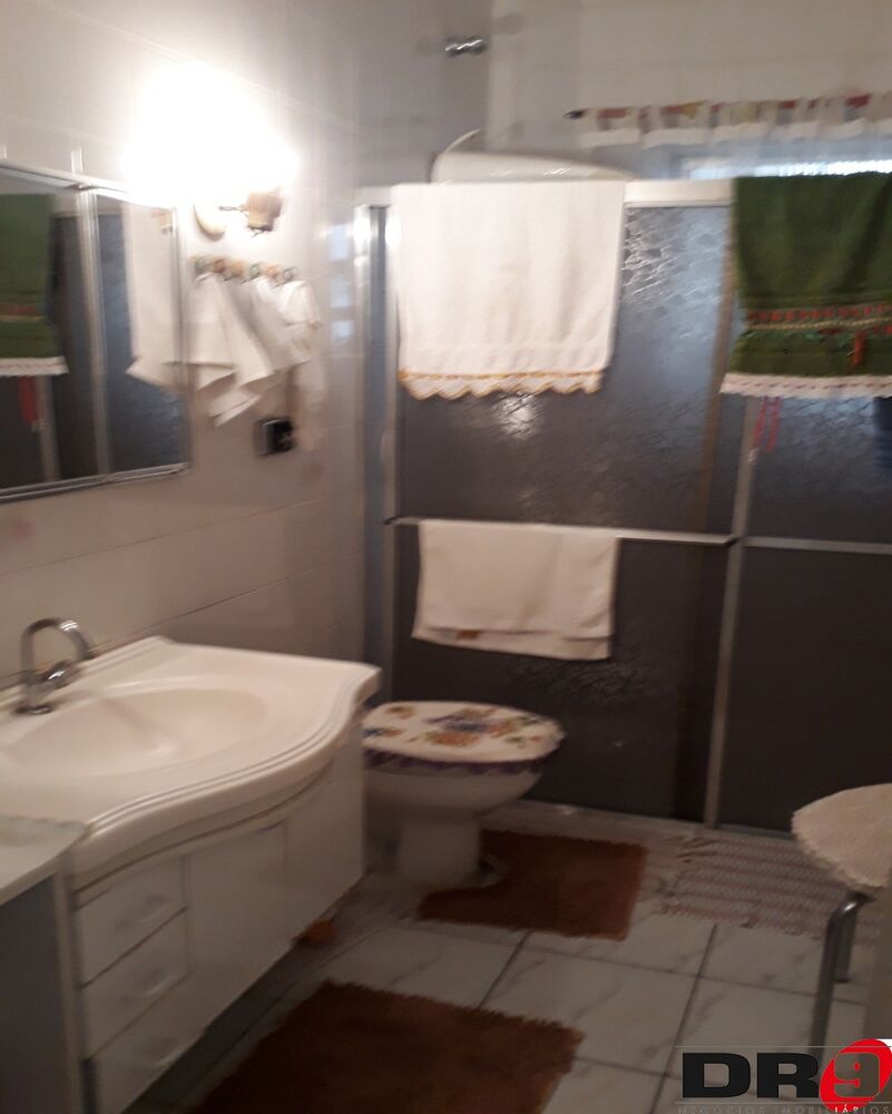 Casa à venda e aluguel com 2 quartos, 250m² - Foto 10