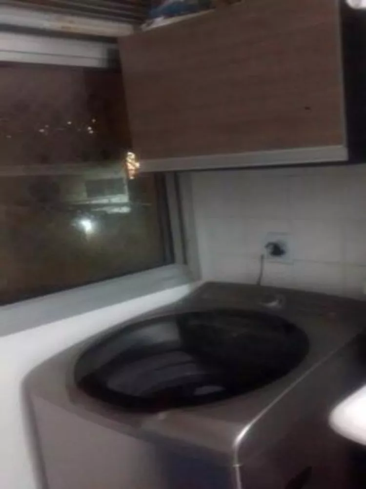 Apartamento à venda com 2 quartos, 45m² - Foto 2