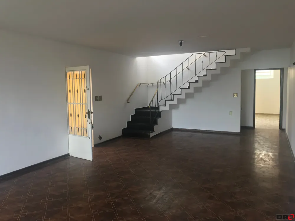 Casa, 3 quartos, 285 m² - Foto 2