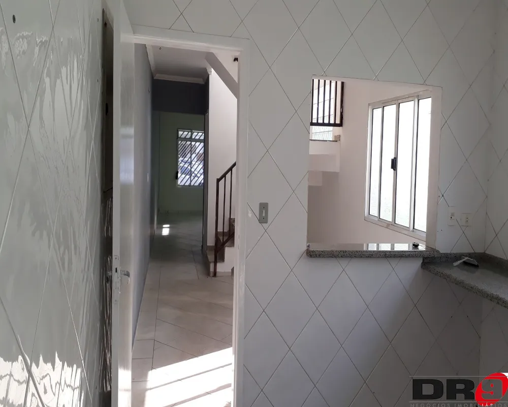Casa, 3 quartos, 250 m² - Foto 2