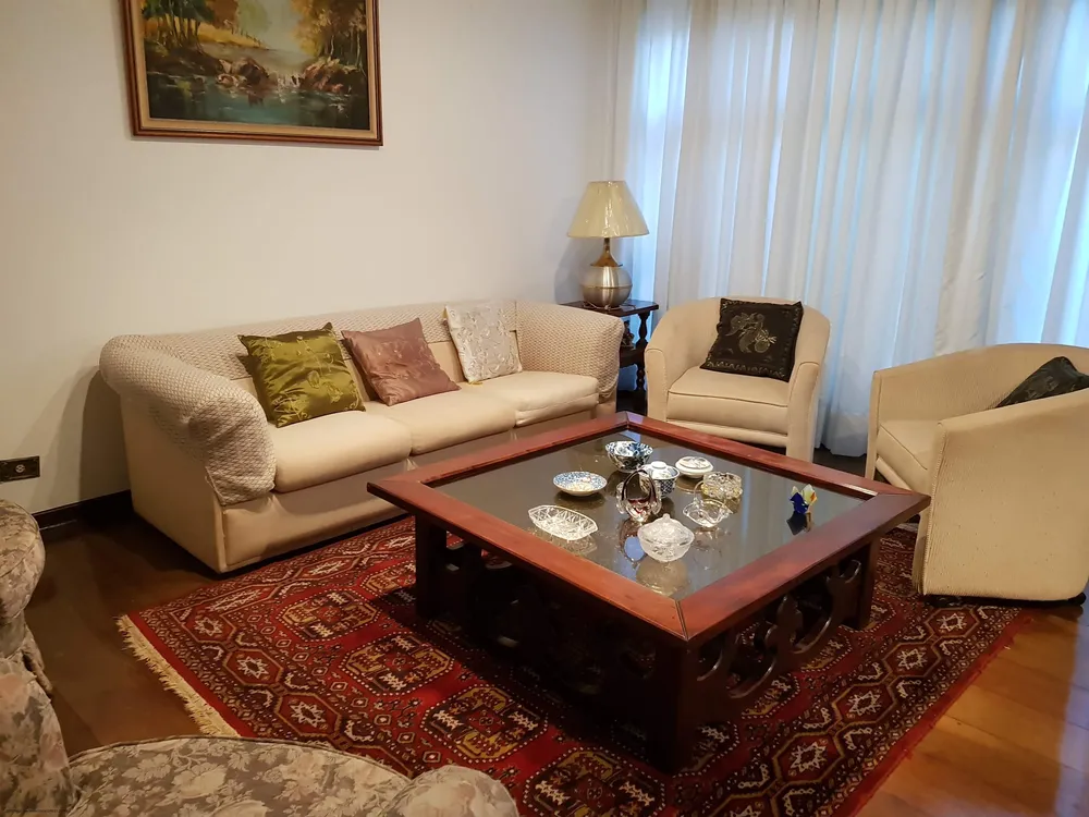 Sobrado, 3 quartos, 270 m² - Foto 1