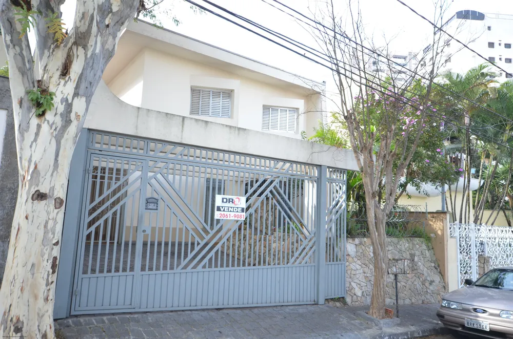 Sobrado, 3 quartos, 270 m² - Foto 1