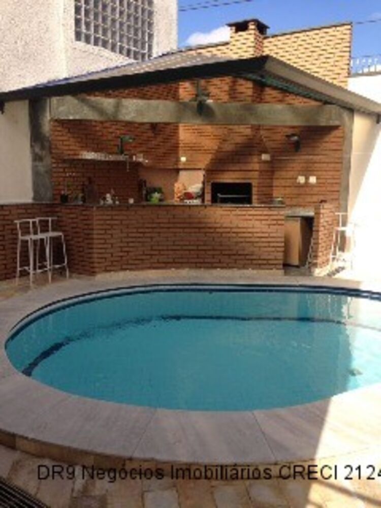 Casa, 4 quartos, 300 m² - Foto 1