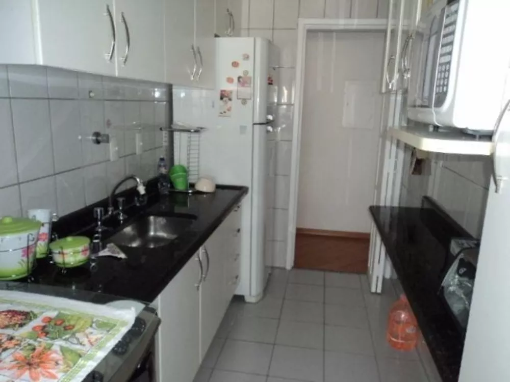 Apartamento à venda com 2 quartos, 60m² - Foto 4