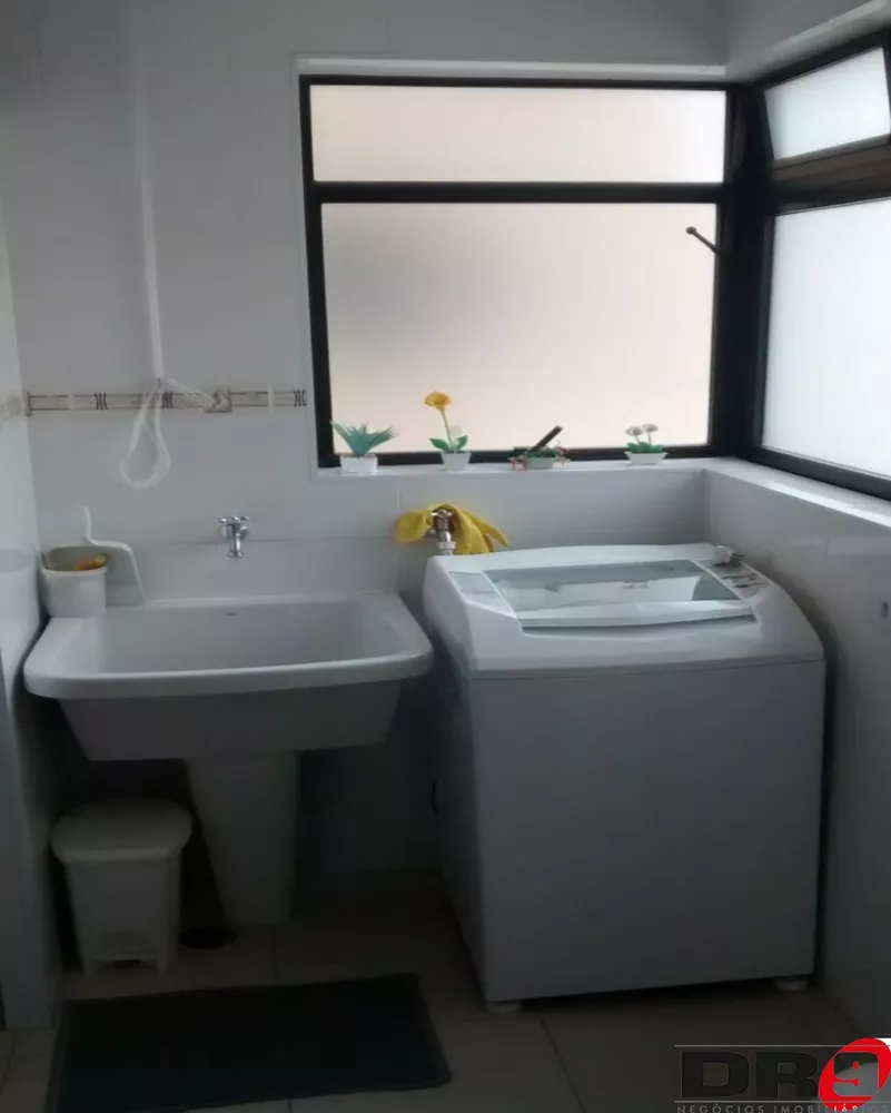 Apartamento à venda com 2 quartos, 74m² - Foto 4