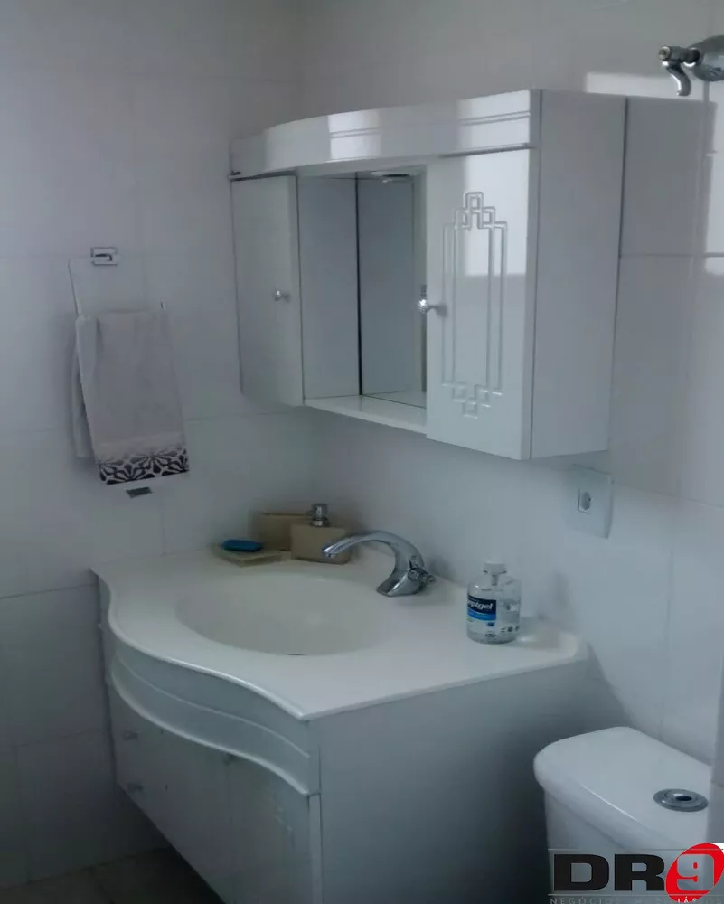 Apartamento à venda com 2 quartos, 74m² - Foto 3