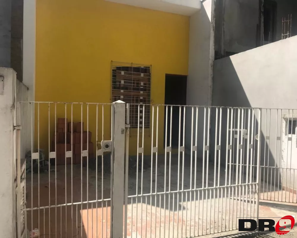 Casa à venda e aluguel com 2 quartos, 125m² - Foto 1