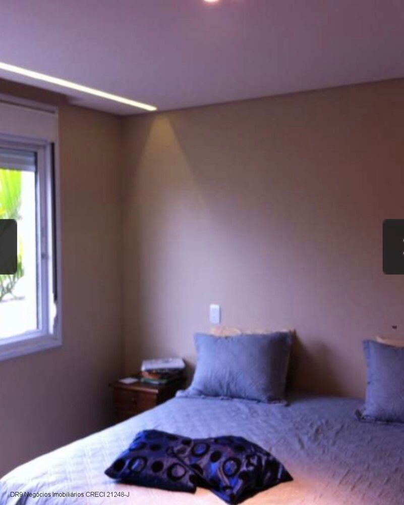 Casa à venda com 4 quartos, 270m² - Foto 4