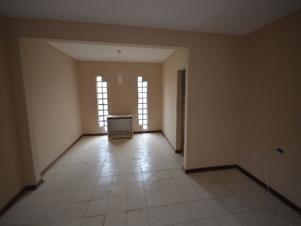 Casa, 3 quartos, 220 m² - Foto 2