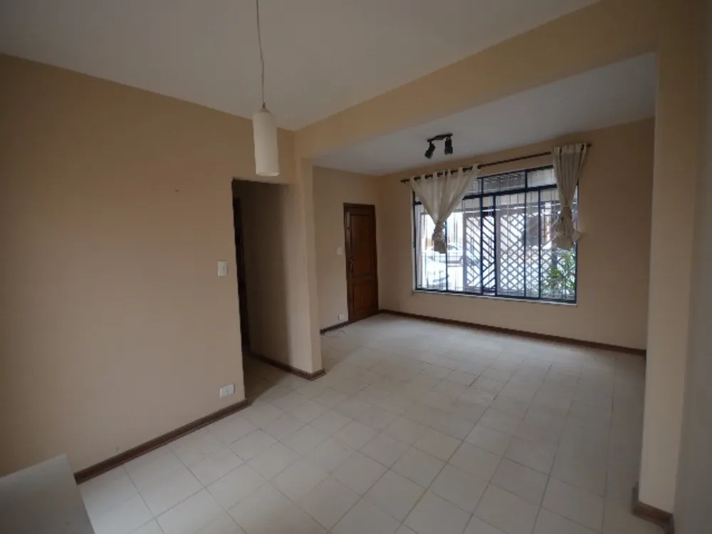 Casa, 3 quartos, 220 m² - Foto 2