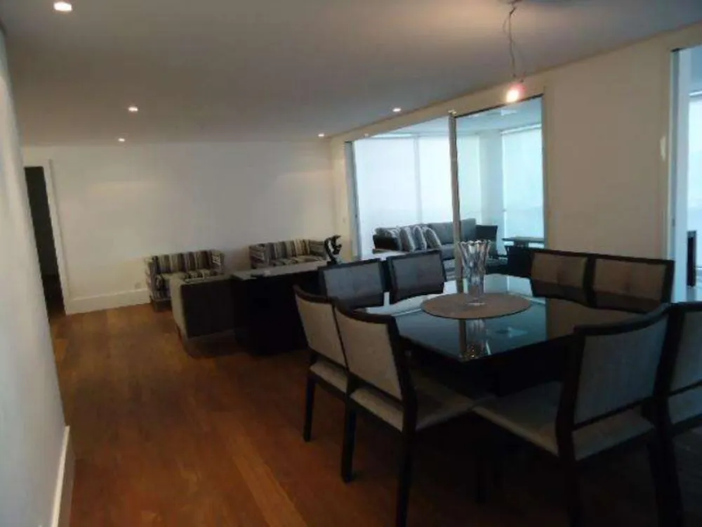 Apartamento, 4 quartos, 250 m² - Foto 1