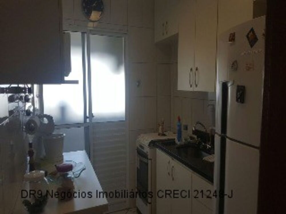 Apartamento à venda com 2 quartos, 64m² - Foto 11