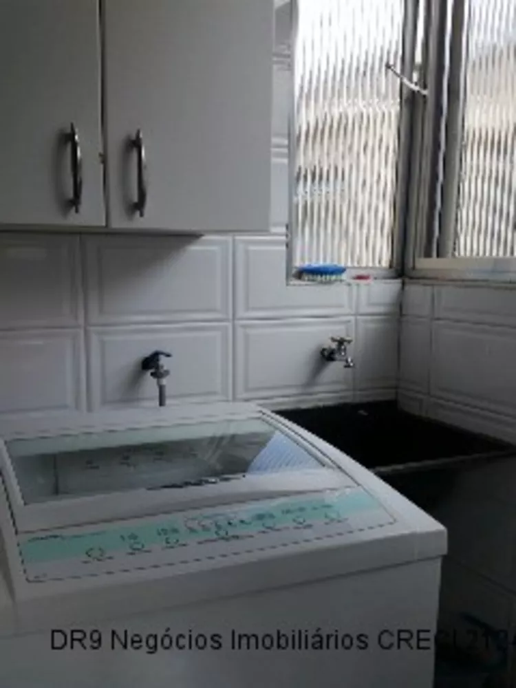 Apartamento à venda com 2 quartos, 79m² - Foto 3