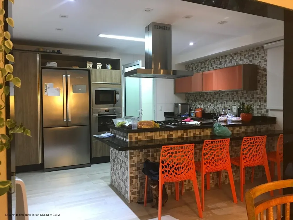 Apartamento, 3 quartos, 204 m² - Foto 1