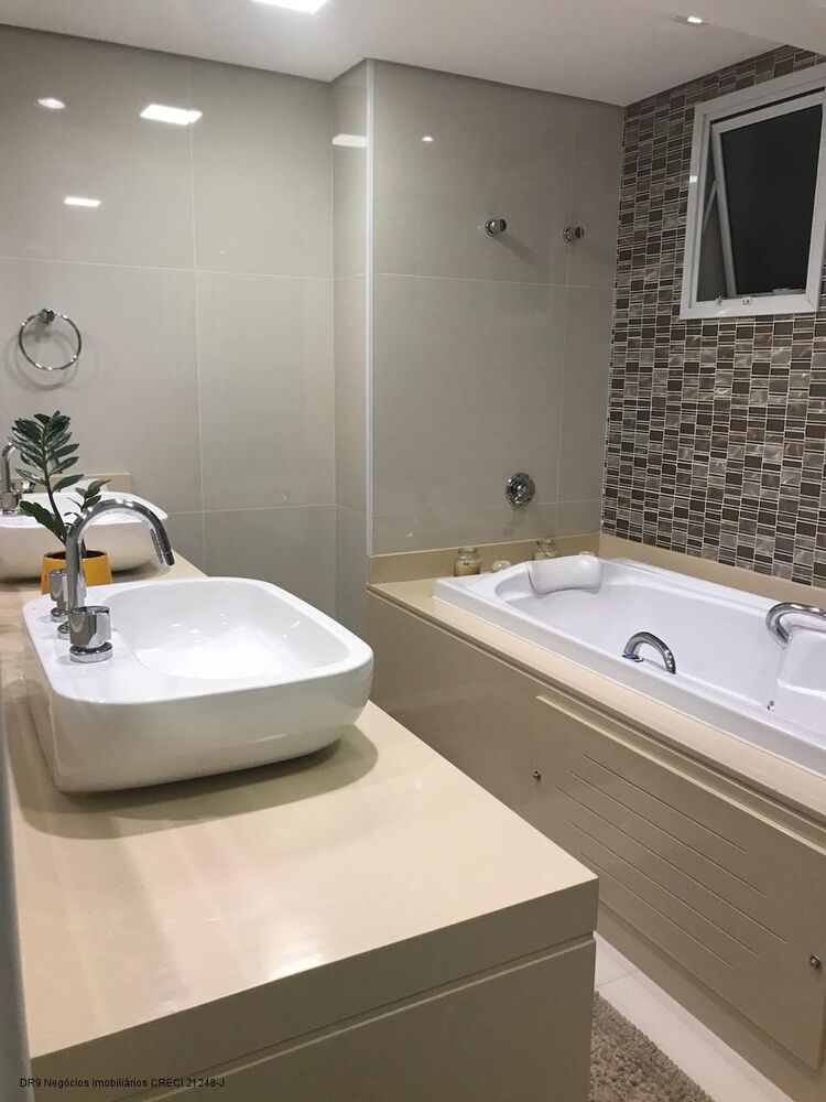Apartamento, 3 quartos, 204 m² - Foto 4