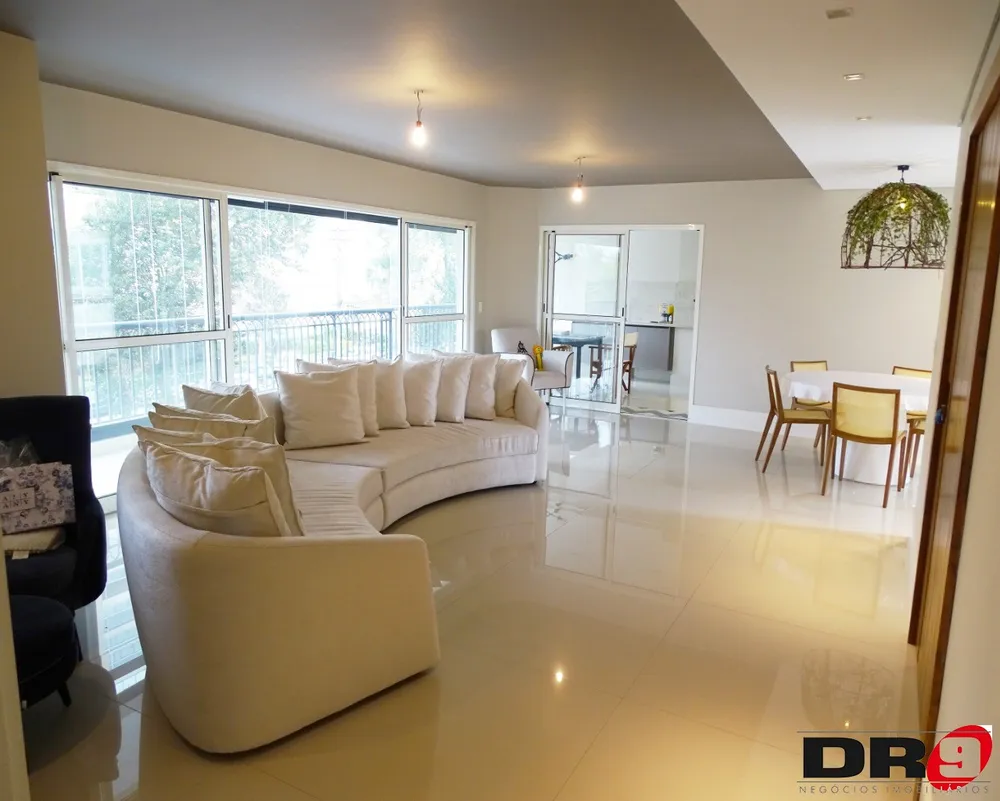 Apartamento, 3 quartos, 215 m² - Foto 4