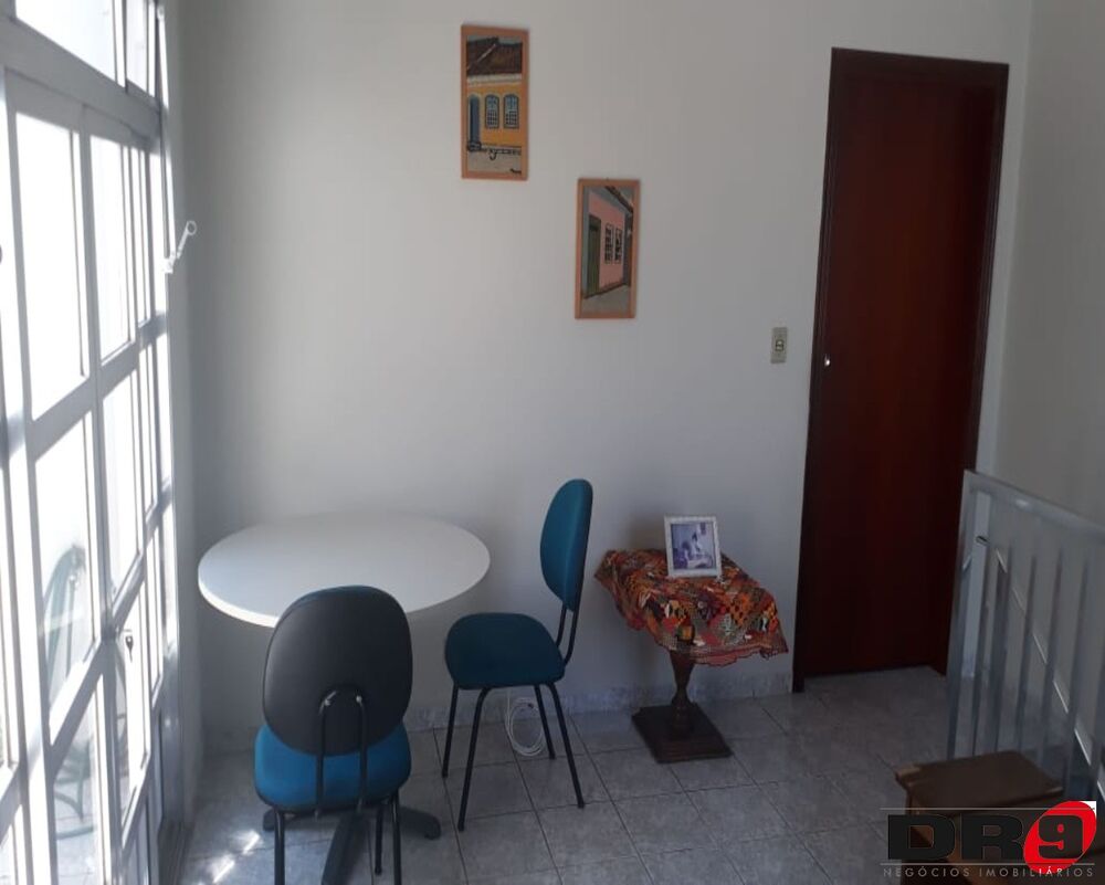 Casa, 3 quartos, 170 m² - Foto 2