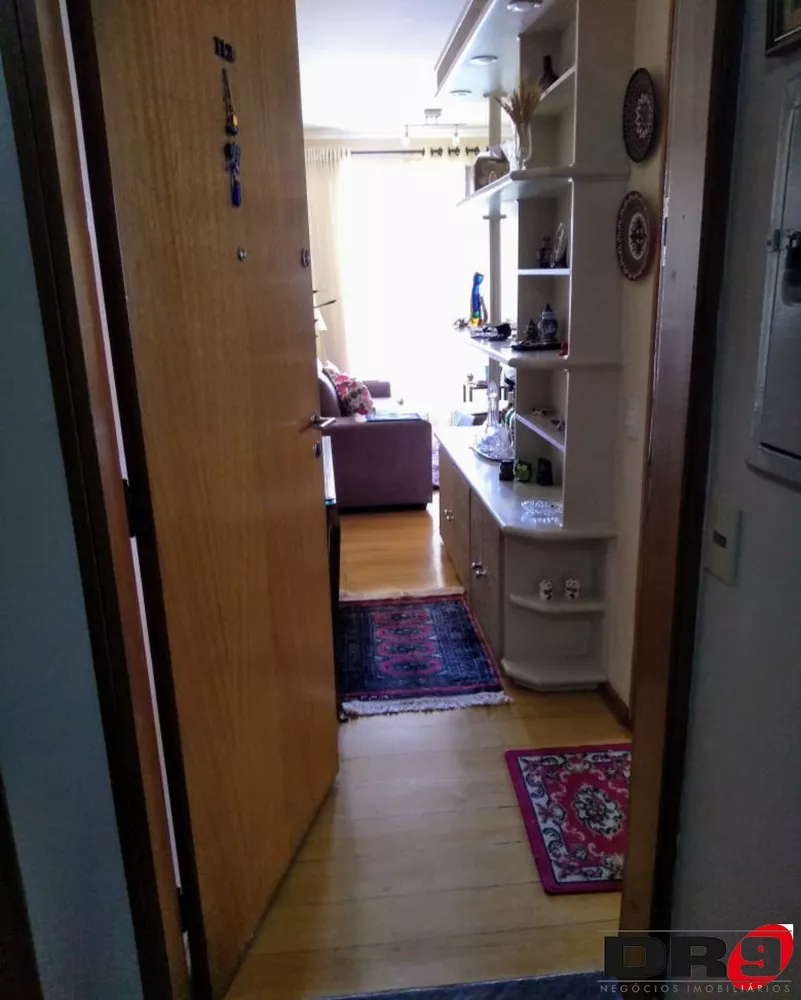 Apartamento à venda com 2 quartos, 56m² - Foto 2