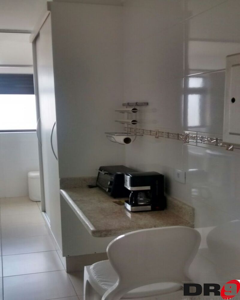 Apartamento à venda com 2 quartos, 74m² - Foto 10