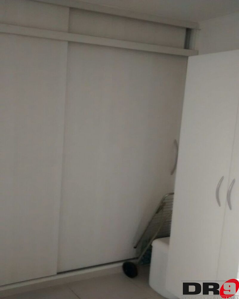 Apartamento à venda com 2 quartos, 74m² - Foto 11