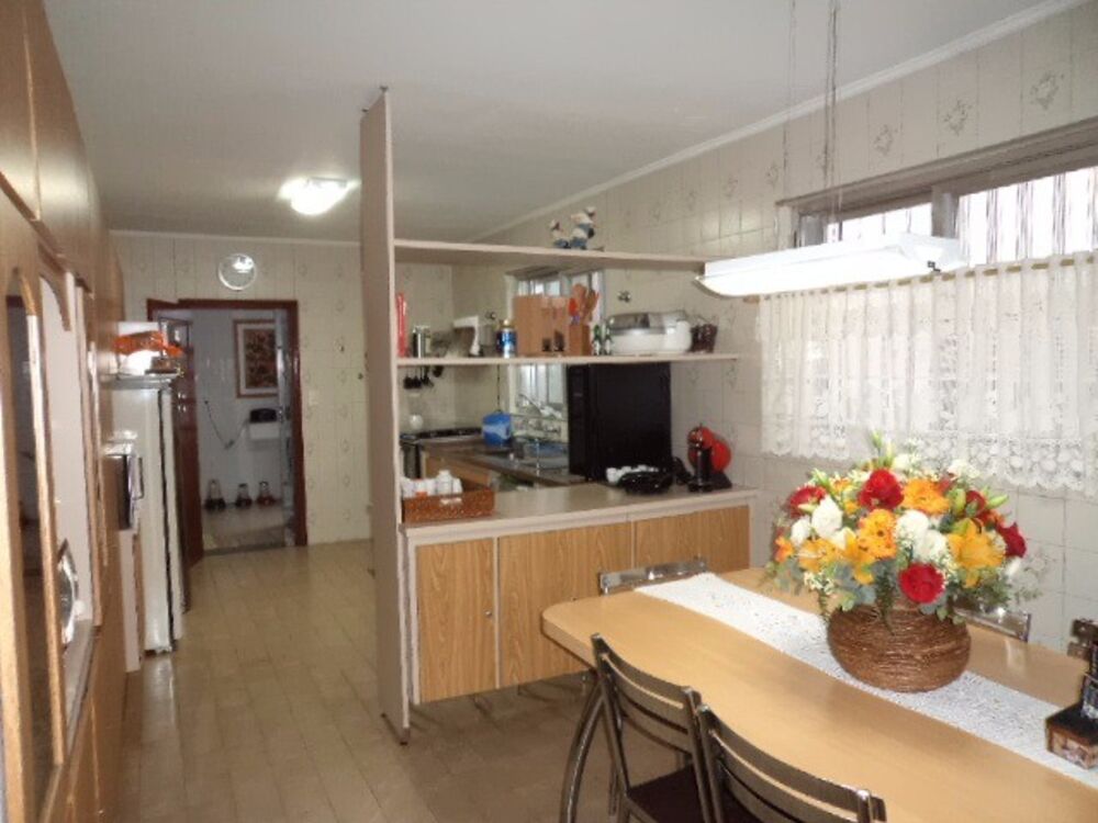 Casa à venda com 3 quartos, 170m² - Foto 7