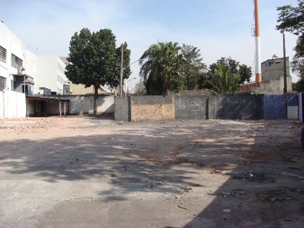 Terreno para alugar, 887m² - Foto 1