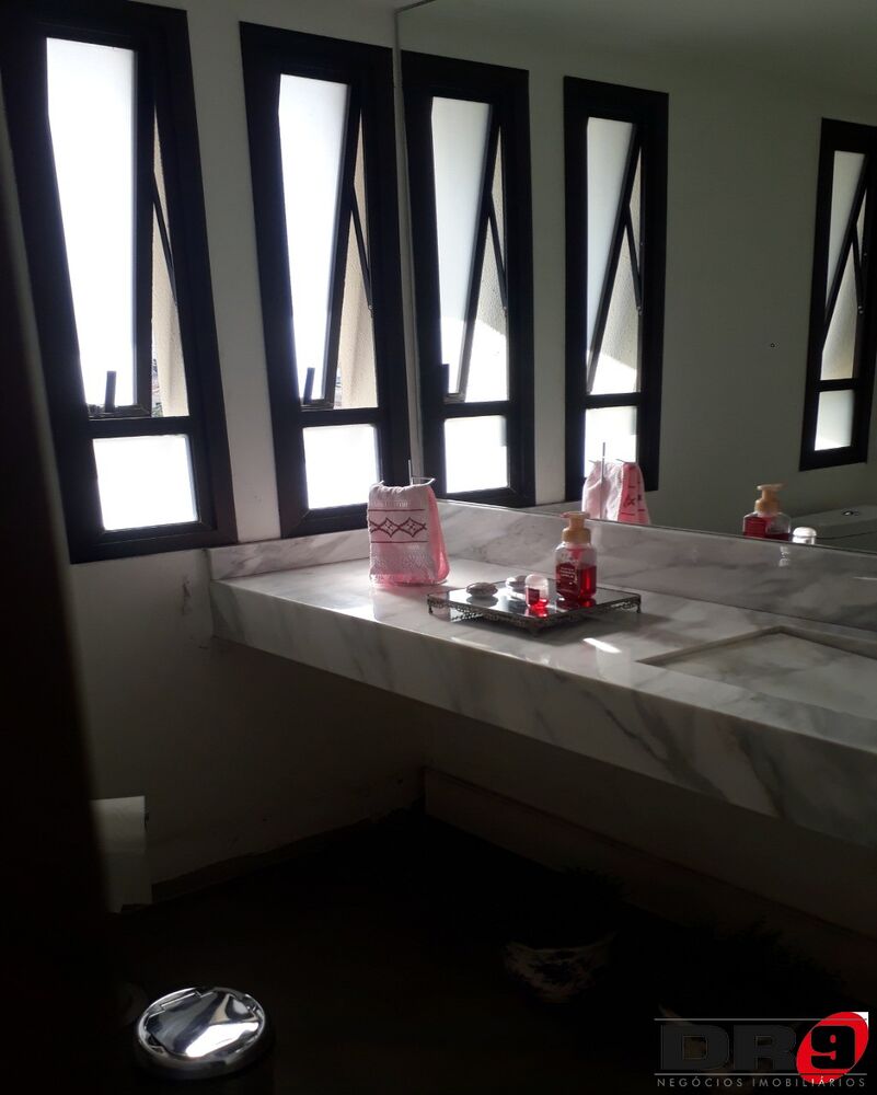 Apartamento, 3 quartos, 160 m² - Foto 2