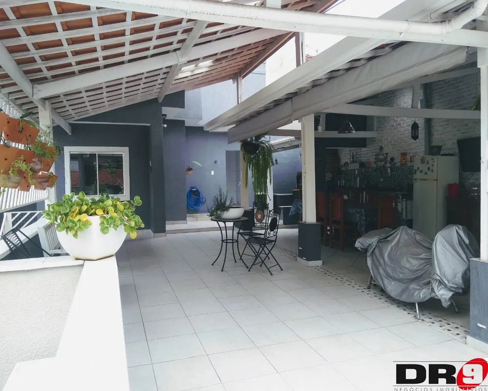 Casa, 3 quartos, 180 m² - Foto 2