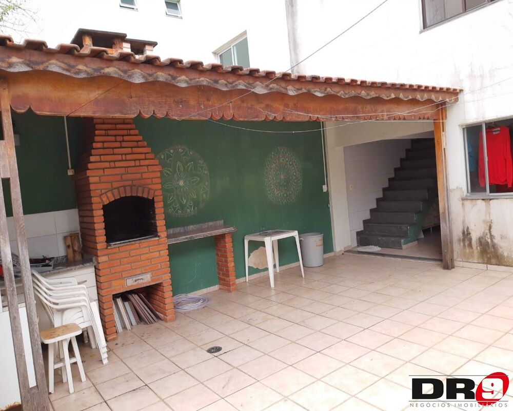 Casa à venda com 3 quartos, 320m² - Foto 6