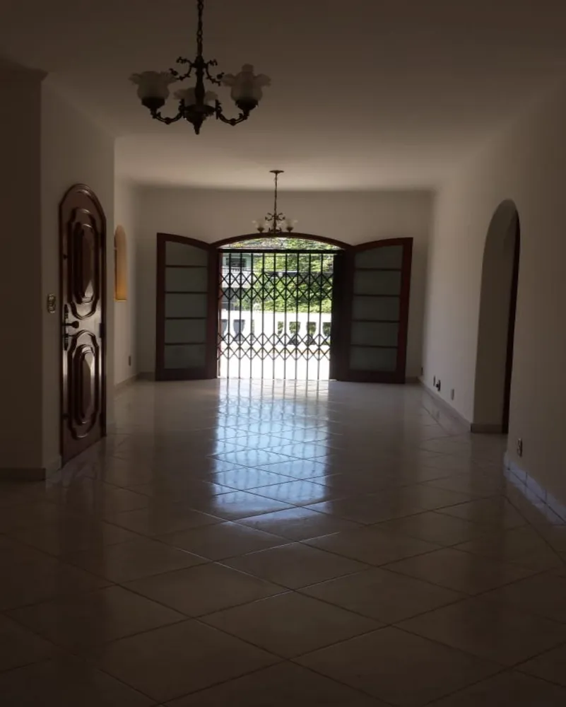 Casa, 3 quartos, 244 m² - Foto 3