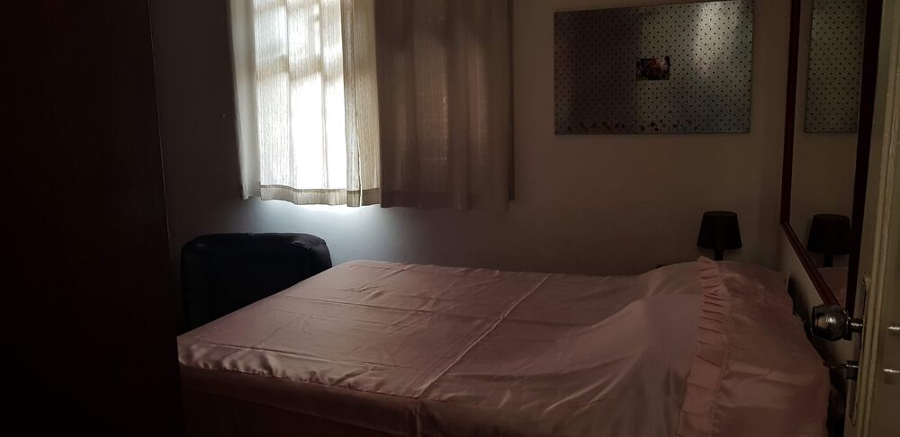 Casa à venda com 2 quartos, 300m² - Foto 1