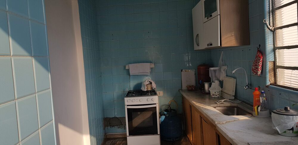 Casa à venda com 2 quartos, 300m² - Foto 4