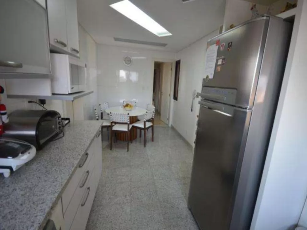 Casa de Condomínio à venda com 4 quartos, 480m² - Foto 13