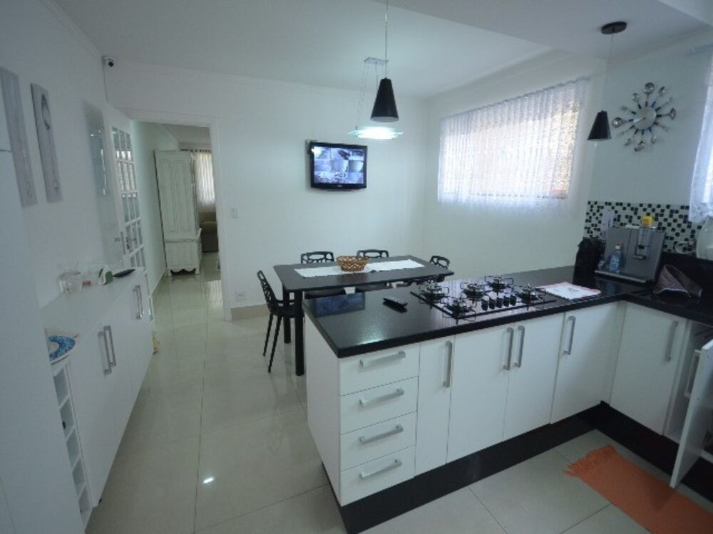 Casa, 3 quartos, 220 m² - Foto 3