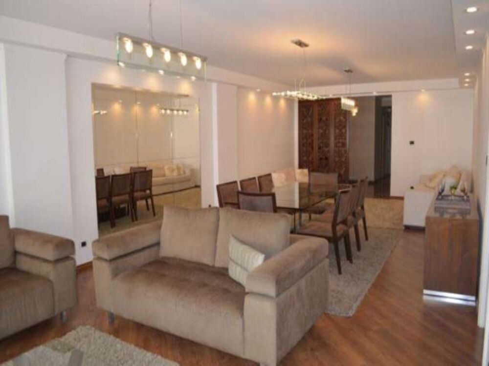Apartamento, 3 quartos, 230 m² - Foto 1